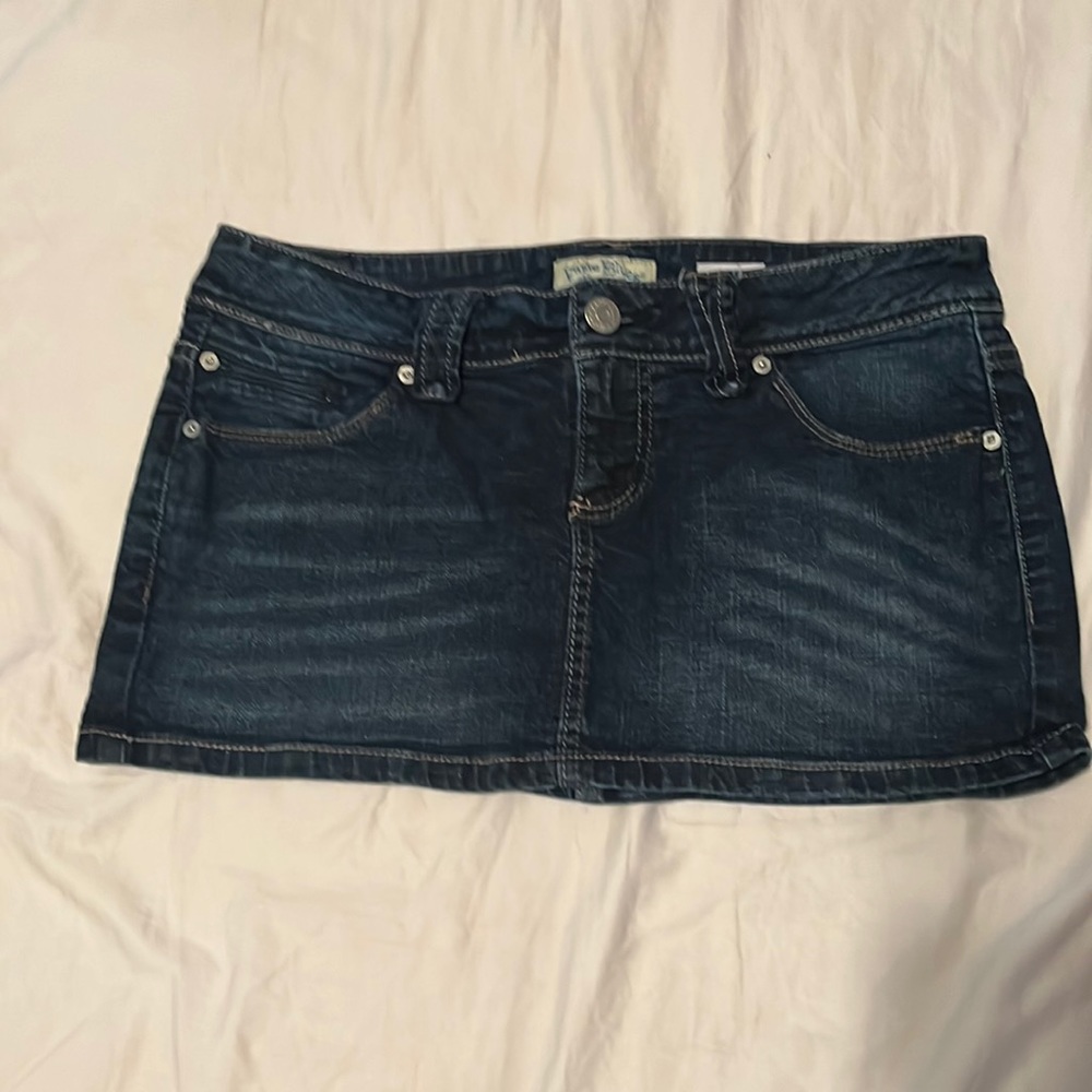 Super cute jean mini skirt!!